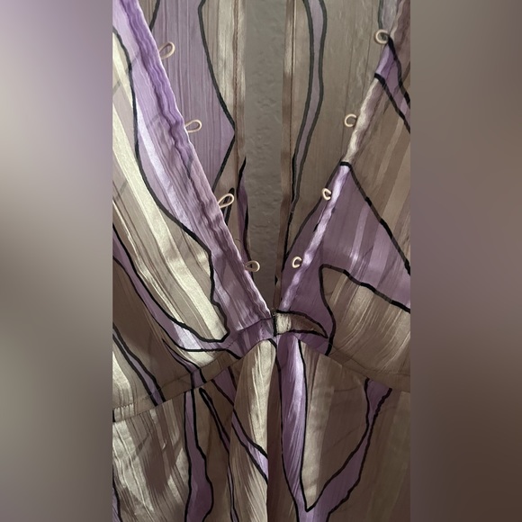 ASOS design Balloon Sleeves V neck blouse - Picture 7 of 14